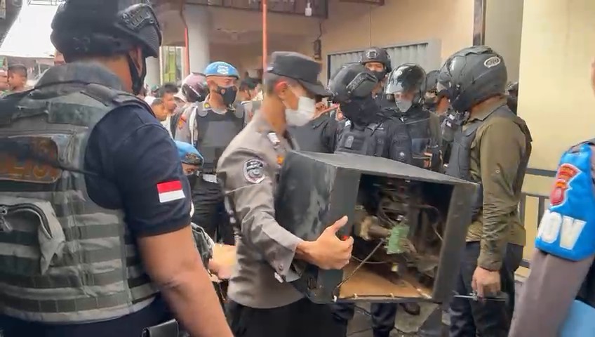 Operasi Pekat Kapuas 2022, Polisi Amankan 13 Orang, dan Barang Bukti Perjudian hingga Narkoba dari Lokasi