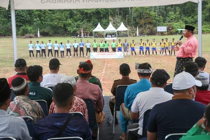 Cetak Gol Pertama Dapat Hadiah Rp 1 juta dari Bupati Anambas di Pertandingan Pasundan Cup