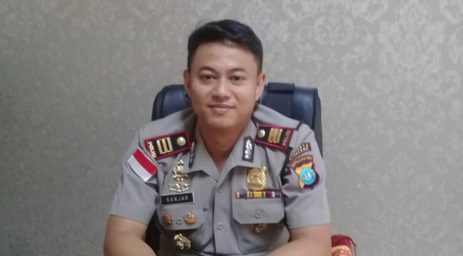 Pemuda Dibekuk Polisi, Lantaran Mengintip Istri Tetangganya