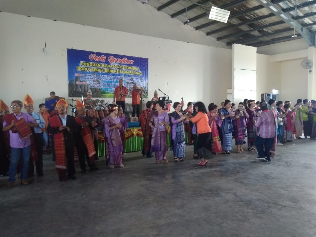 Punguan Raja Toga Sitompul Gelar Bona Taon