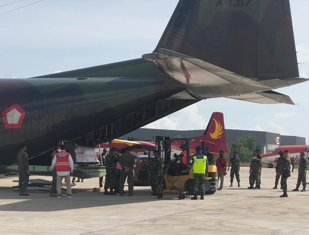 Pesawat TNI AU Bawa 7 Ton Alat Kesehatan RS Khusus Galang Tiba di Batam