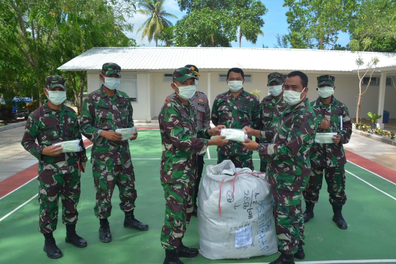 Paguyuban Antasena Abituren Akmil 1996 Beri Bantuan Masker