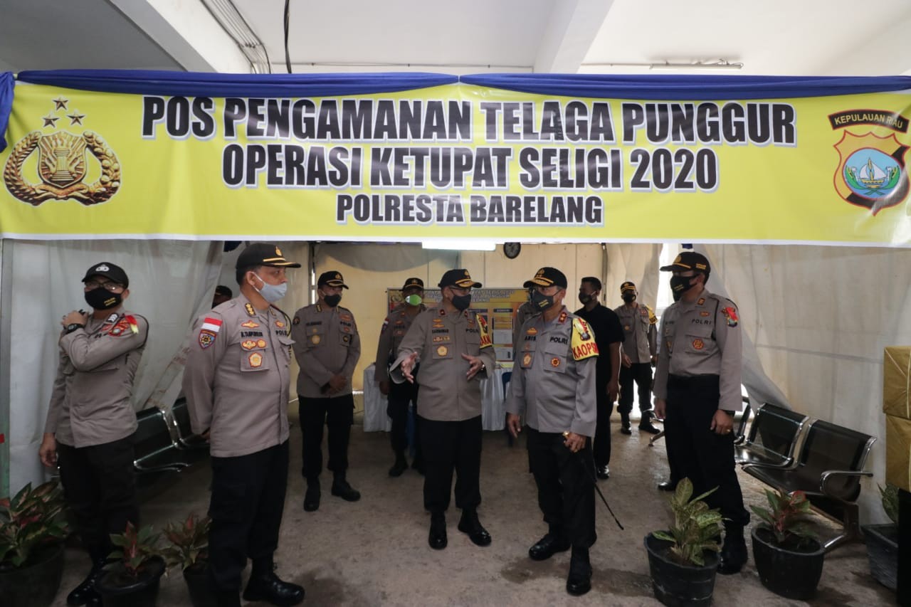 Kapolda Kepri Cek Pos Pengamanan Operasi Ketupat Seligi 2020