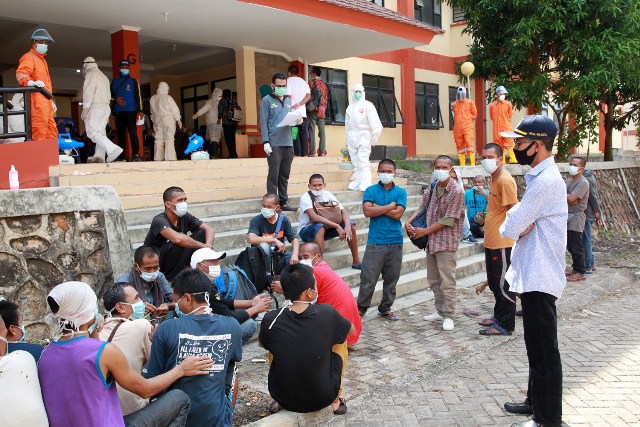Wakil Walikota Batam Tinjau Proses Karantina Pekerja Migran