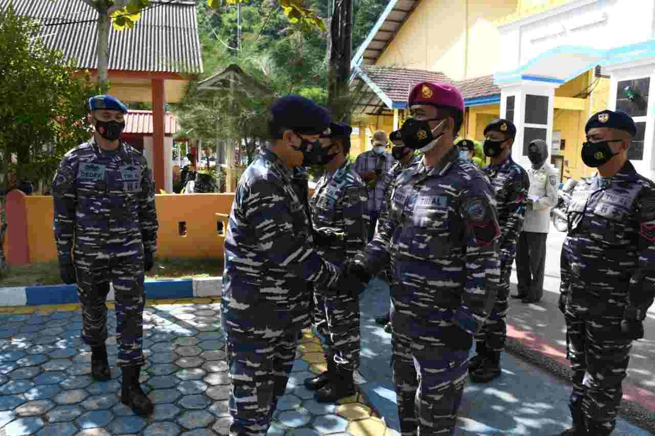 Danlanal Tarempa Kukuhkan Sejumlah Jabatan Strategis Perkuat Pengamanan Perairan Indonesia