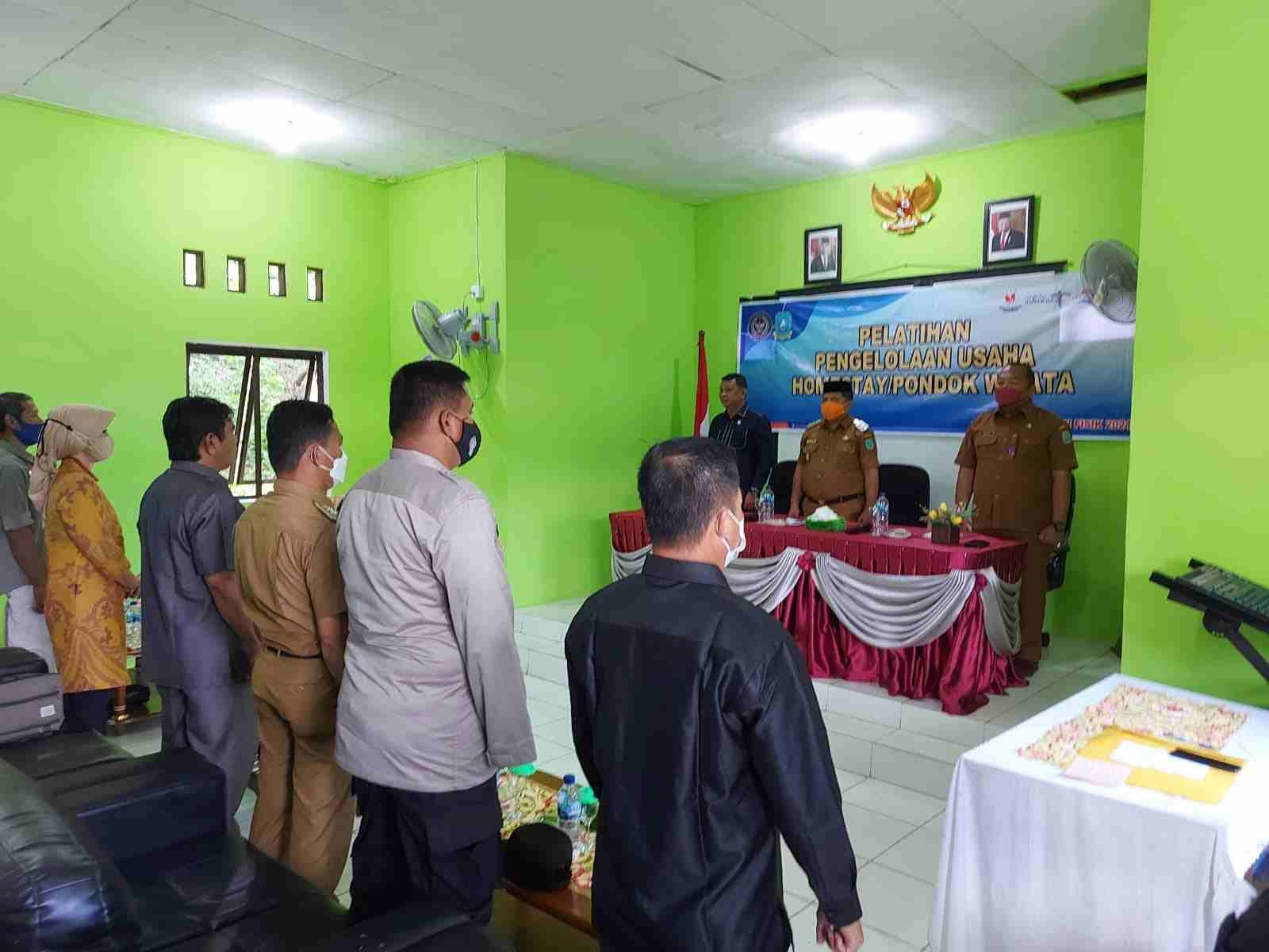 Warga Desa Munjan Ikuti Pelatihan Pengelolaan Homestay 