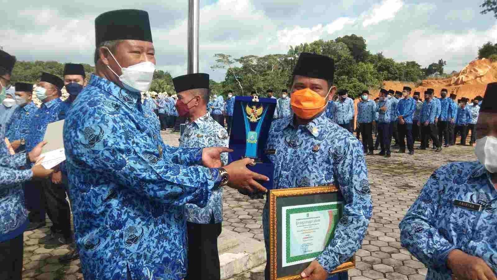 Satpol-PP dan Damkar Raih Juara 1, OPD Paling Transparan di Anambas