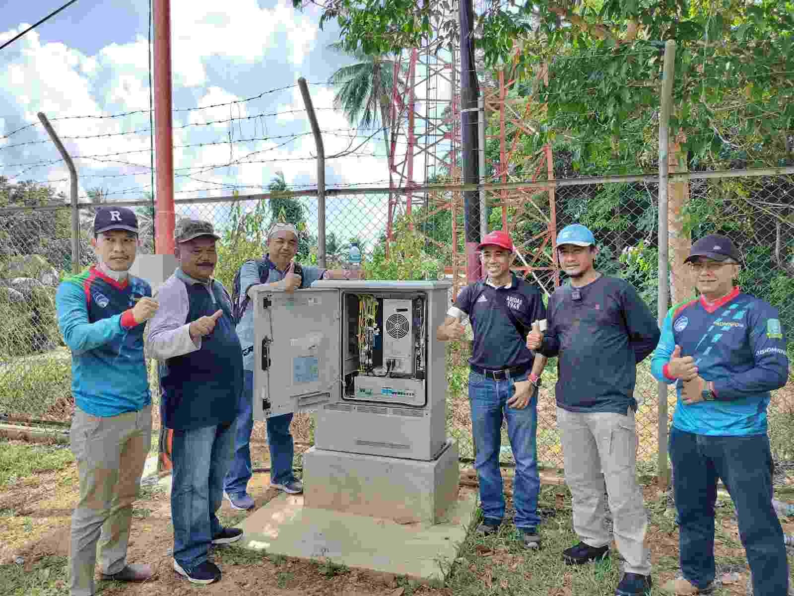 Kepala Dinas Kominfo Anambas Bersama GM Telkom Witel Riau Kepulauan Tinjau SKKL Matak
