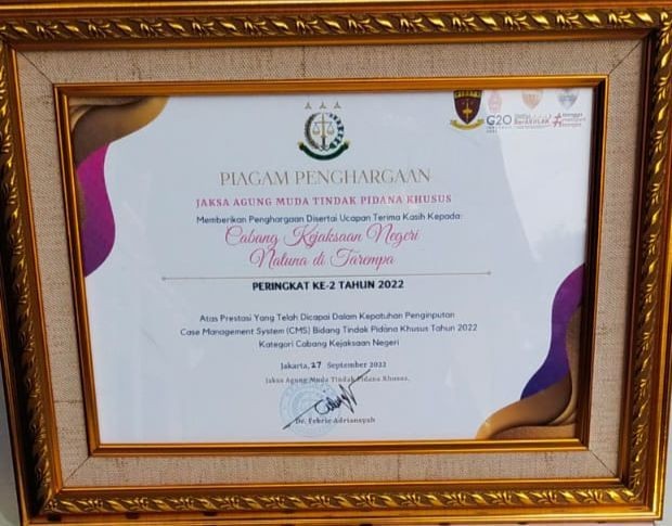Cabjari Tarempa Terima Penghargaan dari Jampidsus Kejagung RI