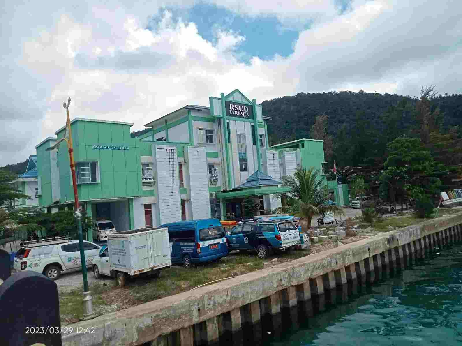 Keendaraan Dinas Pemkab Anambas Sebaiknya Dibuat Canopy atau Tenda Khusus Mobil