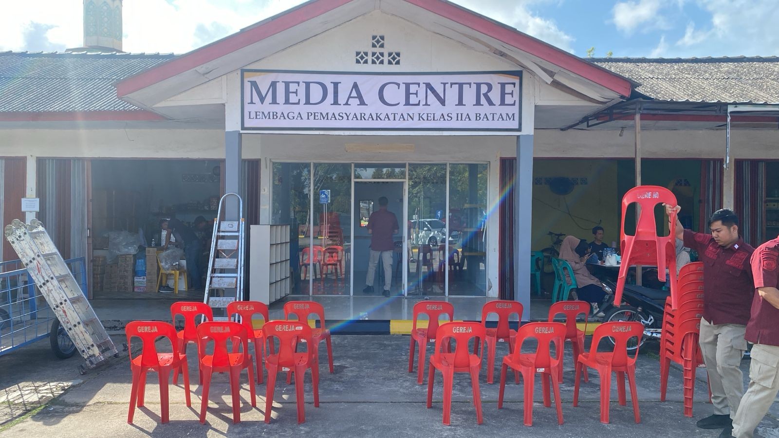Kakanwil Ditjenpas Kepri Resmikan Media Center di Lapas Batam, Ini Fasilitasnya