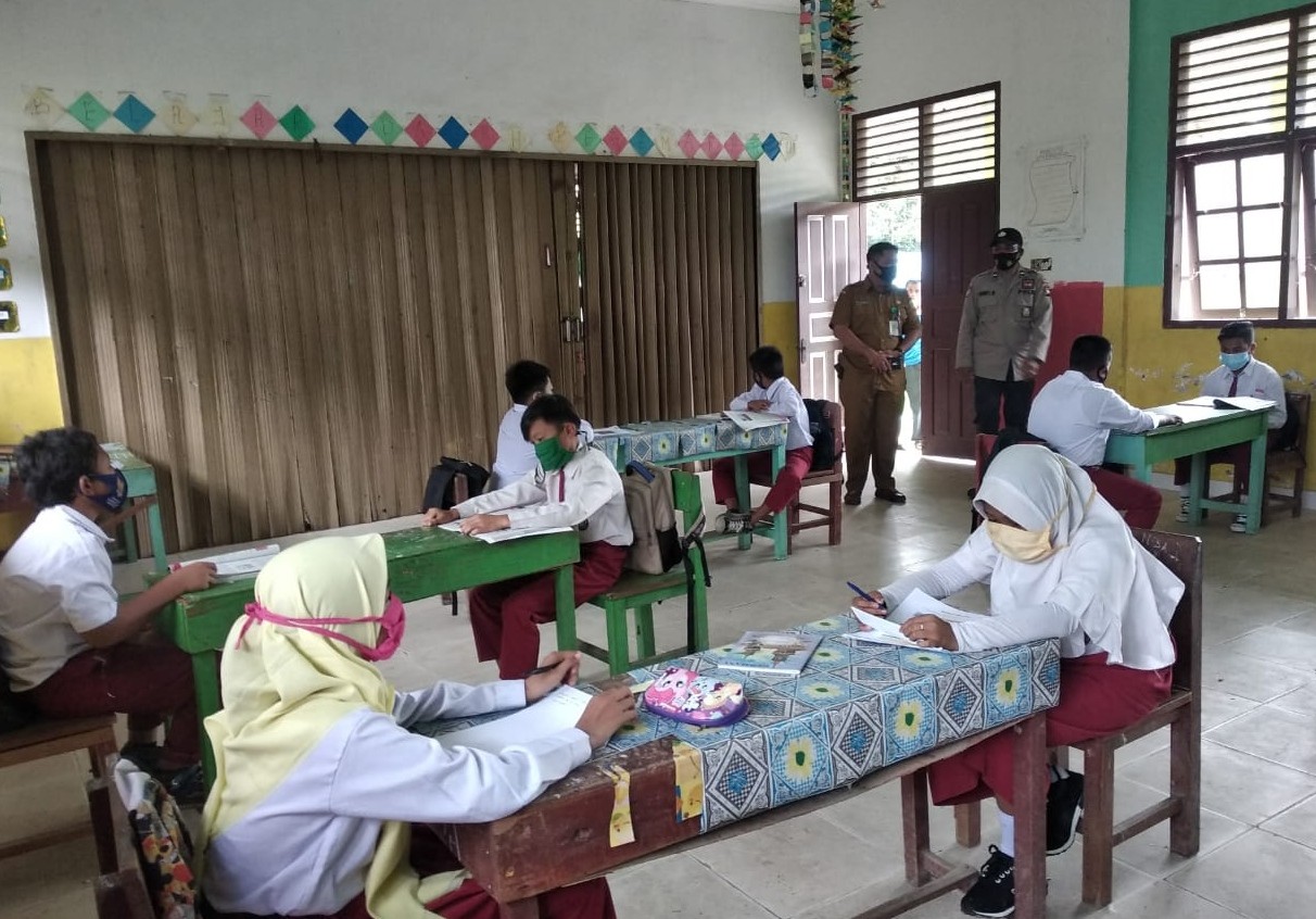 Kapolsub Sektor Penuba Berikan Pemaparan Protkes Bagi Anak SDN 001 dan SMPN 1