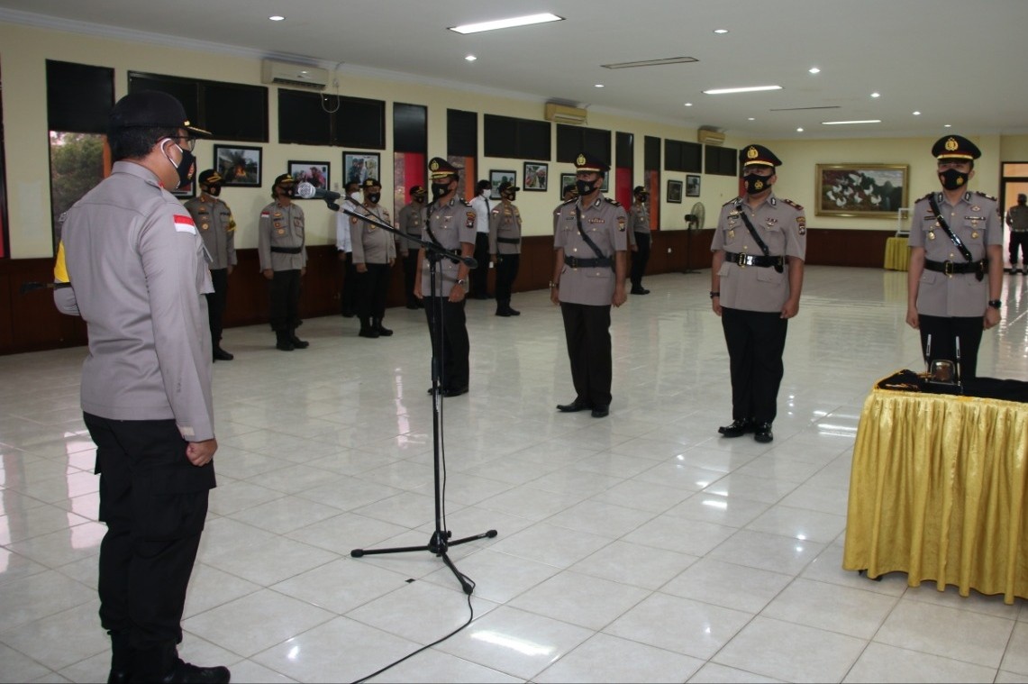 Dua Kasat dan Satu Kapolsek Disertijabkan Kapolresta Barelang