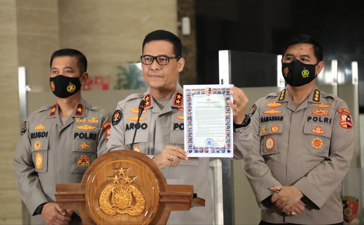 Kapolri Keluarkan Maklumat Penghentian Kegiatan dan Atribut FPI