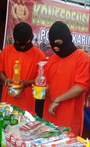 Polisi Amankan 2 Pelaku Pencurian Sembako, Minyak Goreng hingga Micinpun Digasak