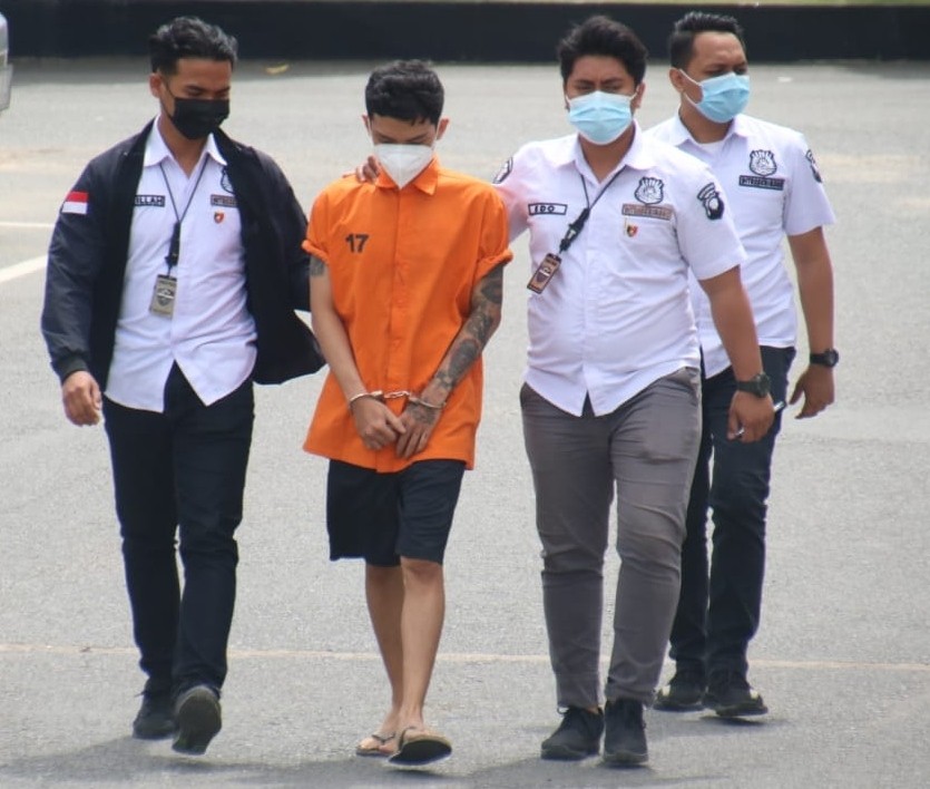 Sakit Hati, Pria Ini Kirimkan Video Mesum kepada Teman dan Keluarga Pacar