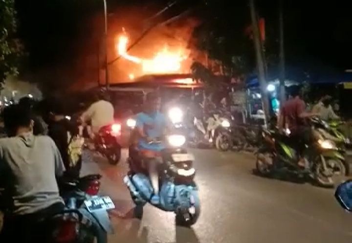 Polisi Selidiki Kebakaran Ruko di Sagulung Batu Aji 