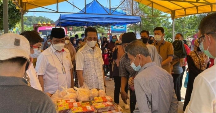 Wakil Wali Kota Batam Tinjau Pasar Murah