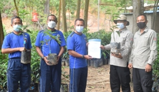 Lanud Hang Nadim Terima Ribuan Bibit Pohon, Akan Ditanam Dilokasi Paralayang
