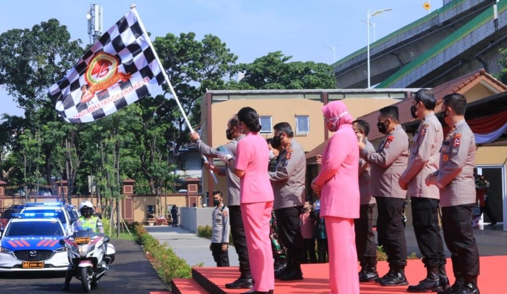 Jelang Hari Bhayangkara ke-75, Polri Gelar Baksos Serentak se-Indonesia