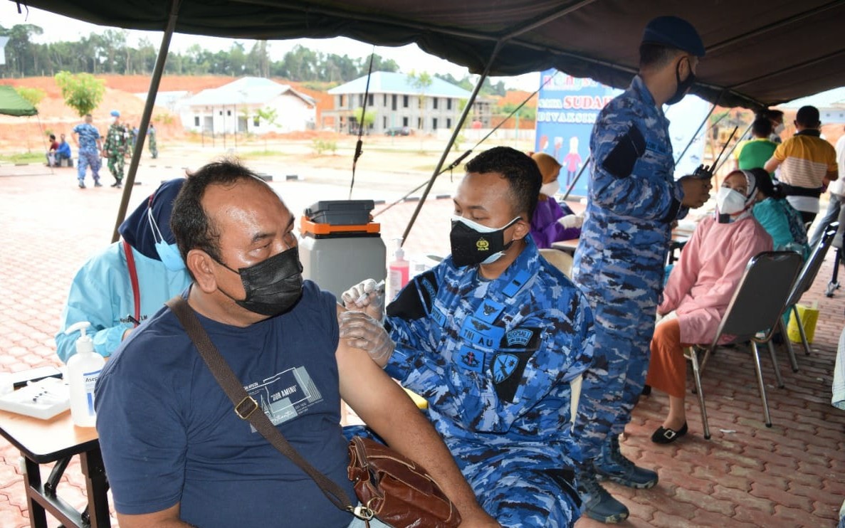 TNI Bergerak Cepat Sukseskan Vaksinasi Covid-19 di Batam