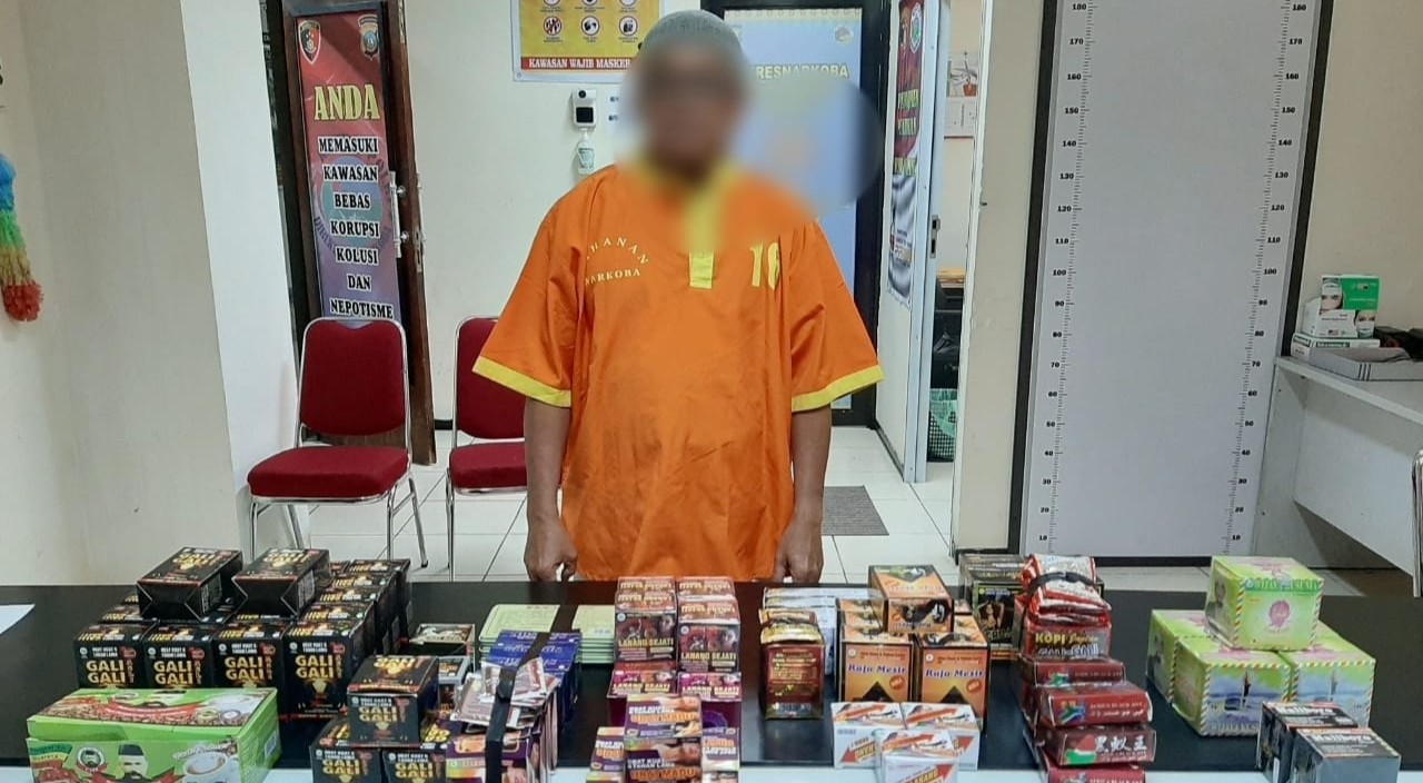 Jual Obat Kuat Tanpa Izin Edar, Pria di Batam Ditangkap Polisi