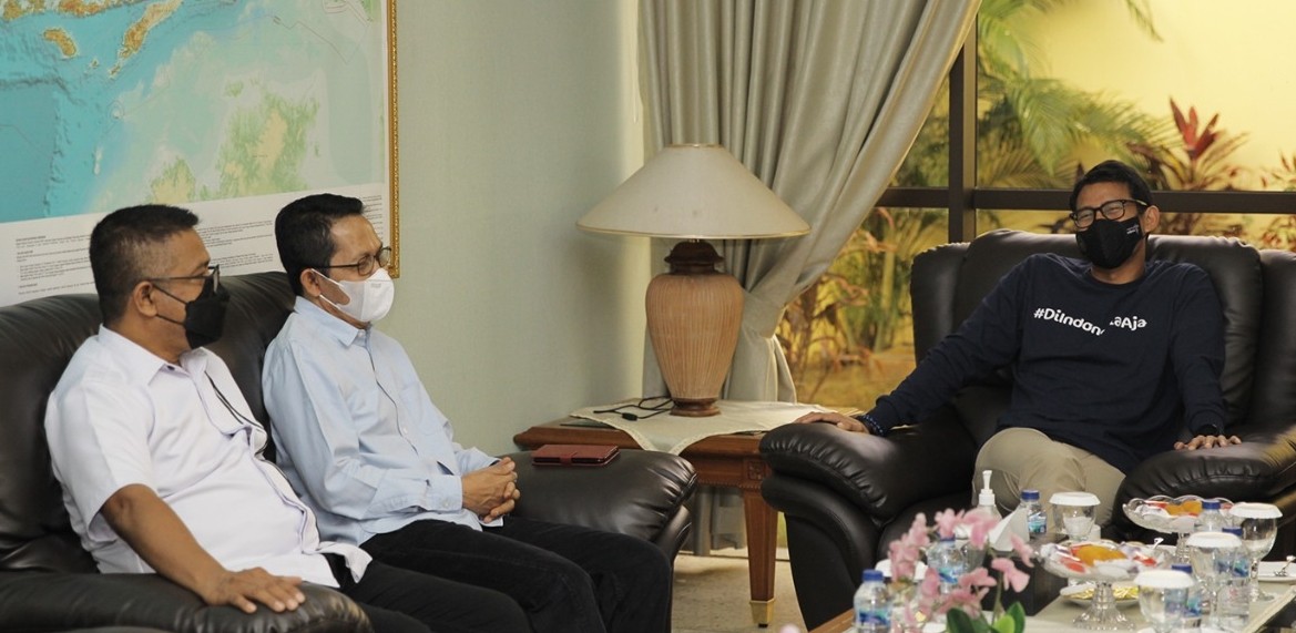 Ini Isi Perbincangan Amsakar dan Ardiwinata saat Bertemu Menparekraf Sandiaga Uno di Batam
