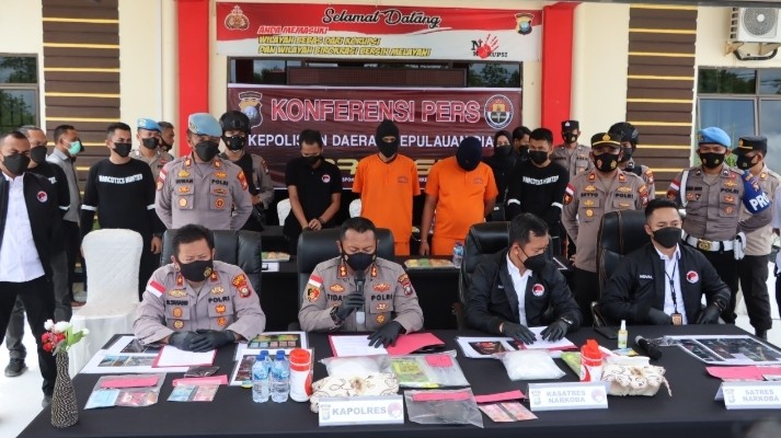 Tergiur Upah Rp25 Juta, Dua Pria Jadi Kurir 2 Kg Sabu