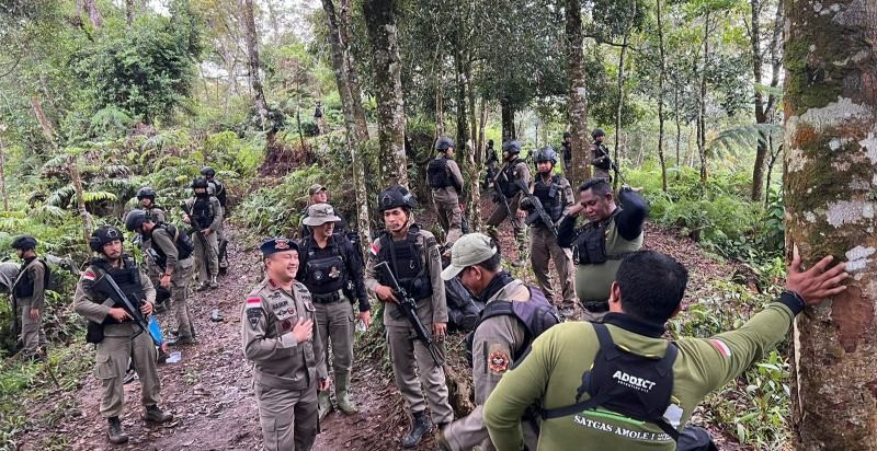 Bersama Kapolda Aris, Dansat Cek Latihan dan Semangati Anggota Brimob Polda Kepri di Cikeas dan Hutan Perang Gunung Halimun Bogor