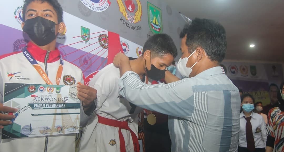 Tutup Kejuaraan Taekwondo, Rudi Ingin Olahraga Batam Terus Berjaya