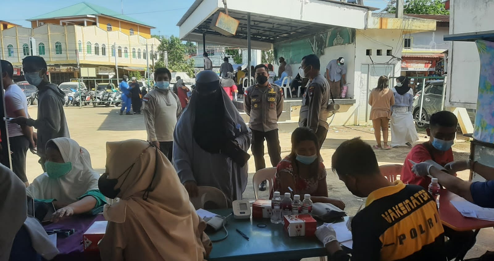 Lebihi Target Vaksinasi Covid-19, Polsek Batuampar Jemput Bola hingga ke Permukiman
