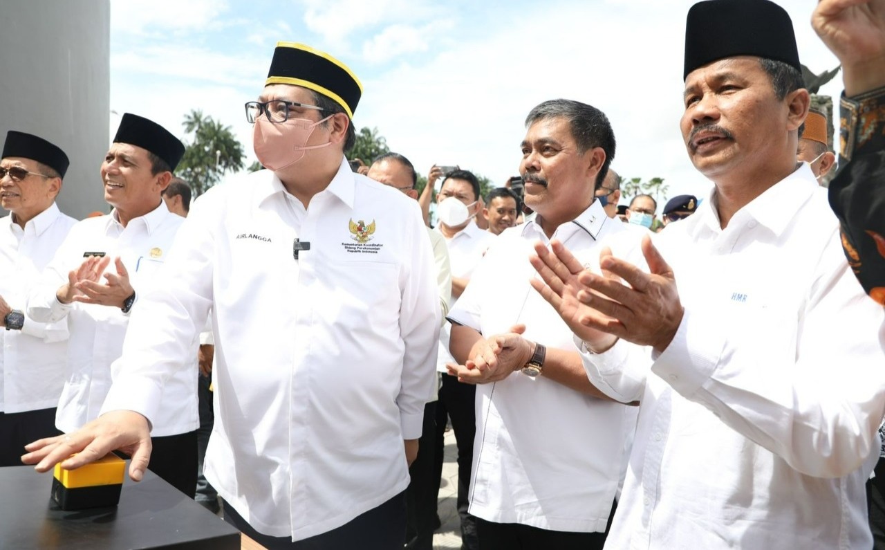 Masjid Tanwirun Naja Diresmikan, Menko Airlangga: Diharapkan Mampu menjadi Sarana Ibadah Masyarakat Sekaligus Ikon Baru Wisata Religi di Kota Batam