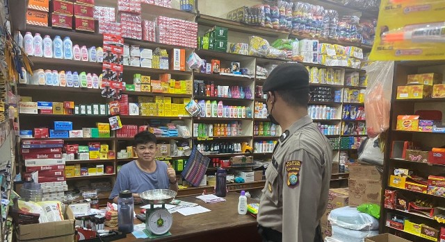 Cegah Kejahatan, Polisi di Batuampar Imbau Pelaku Usaha di Kompleks Sungai Jodoh