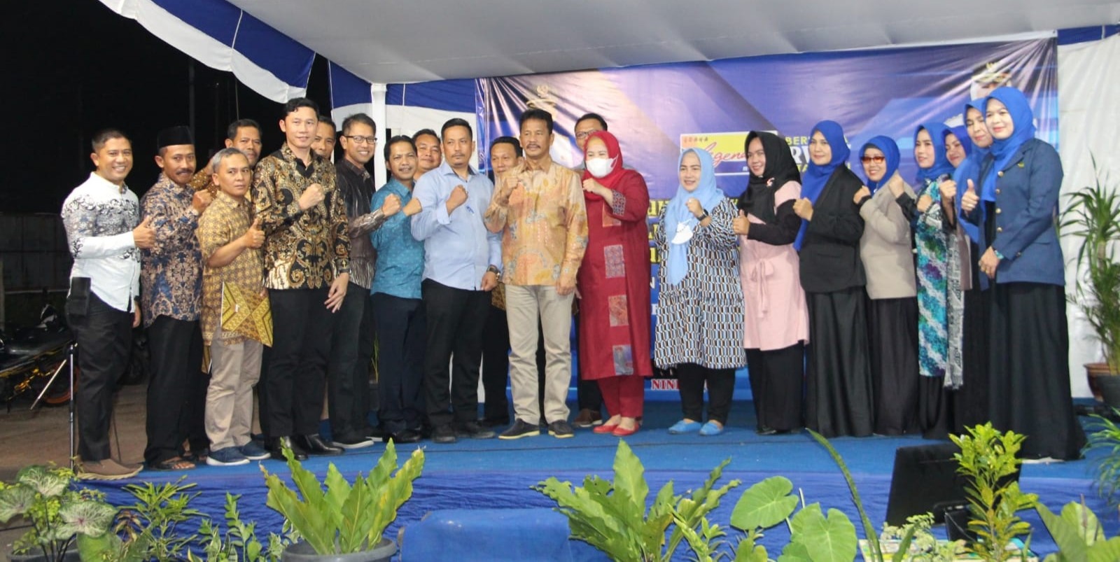 Pengukuhan RW IV Baloi Permai, Wali Kota Rudi Ajak Ikhlas Menjalani Amanah