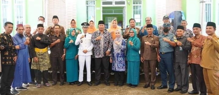 Bupati Anambas Saksikan Pelantikan Pj Kades Matak