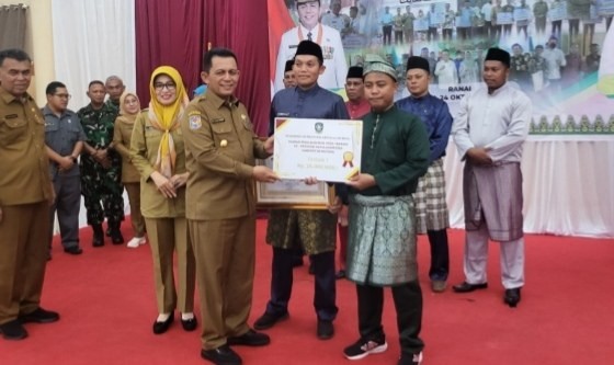 RT dan RW hingga Posyandu Natuna Terima Insentif dari Gubernur Kepri
