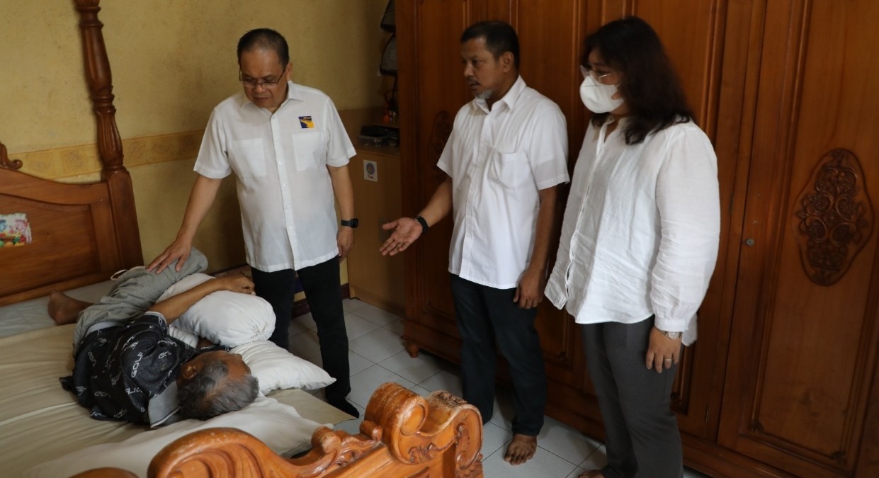 Sambung Kembali Silaturahmi, BP Batam Berikan Bantuan ke Pensiunan dan Pegawainya