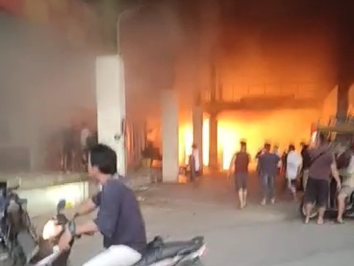 Mall Botania I Kebakaran, Api Sudah Berhasil Dijinakkan Damkar