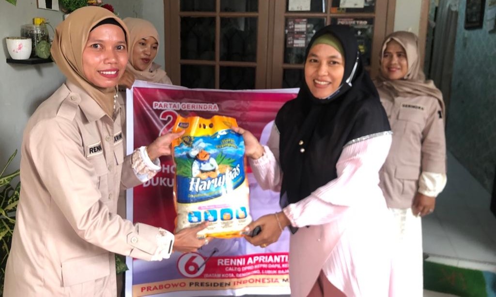 Renni Aprianti Bacaleg DPRD Kepri dari Gerindra Tak Lupa Berbagi