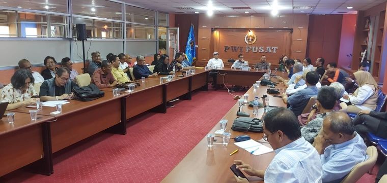 Rapat Perdana Seluruh Pengurus Baru PWI, Hendry: Saling Kenal dan Bekerjasama