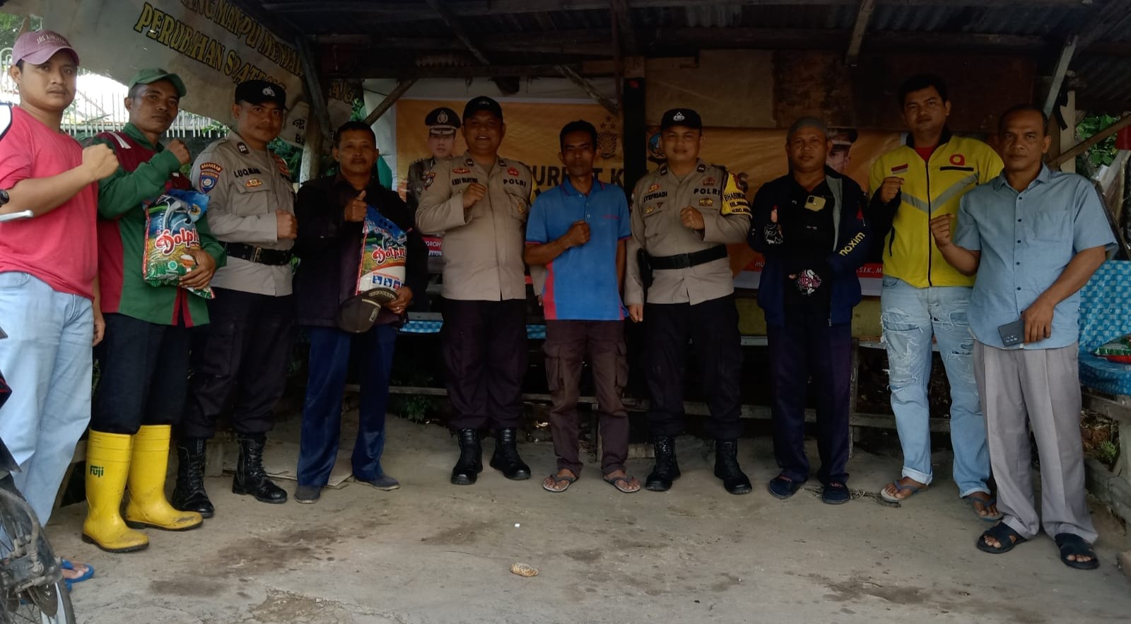 Jumat Curhat Polsek Sekupang, Minta Tukang Ojek Pangkalan Pakai Helm saat Bawa Penumpang