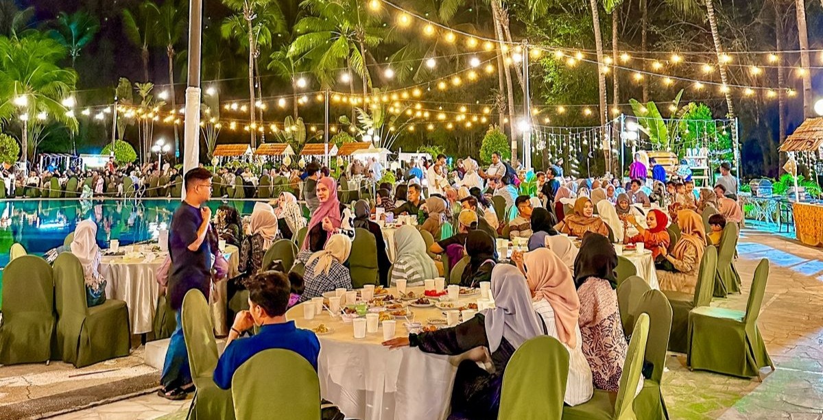 Keseruan Berbuka Puasa di Kedai Desa Ramadan Harris Resort Waterfront Batam