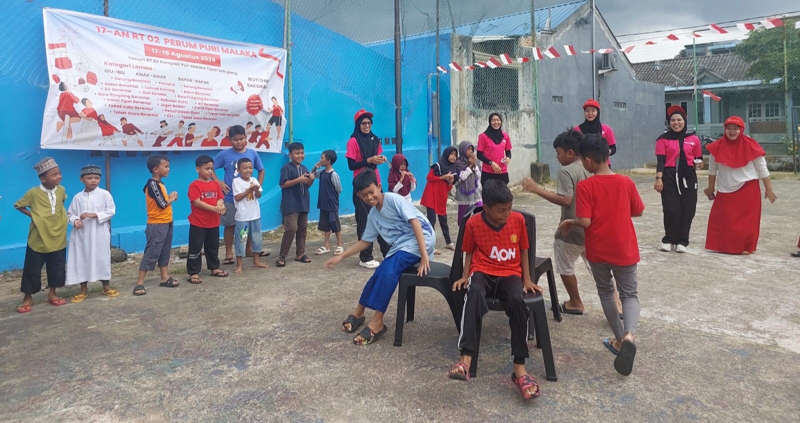 Meriah dan Cerianya Warga RT 02 Puri Malaka Batam Ikuti Lomba 17-an RI