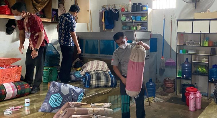 Razia Lapas Batam, Petugas Temukan Botol Kaca hingga Sendok Stainless