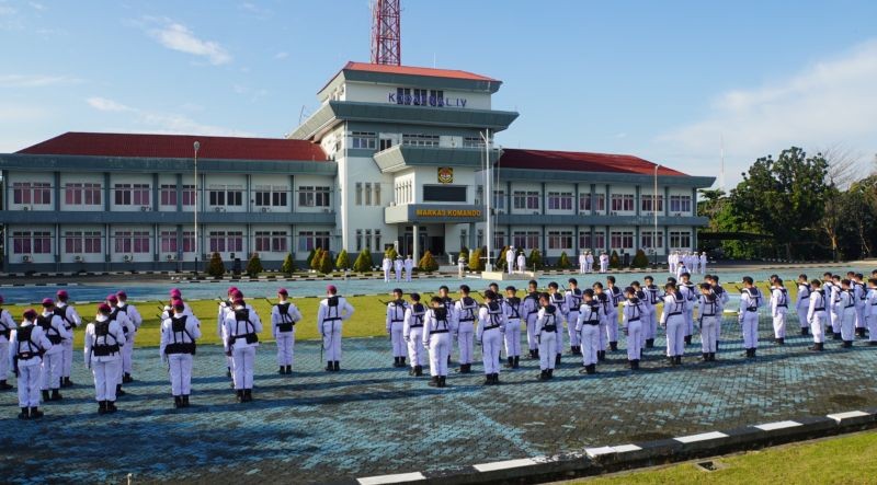 Khidmatnya Upacara Peringatan HUT TNI ke-80 di Kodaeral IV Batam