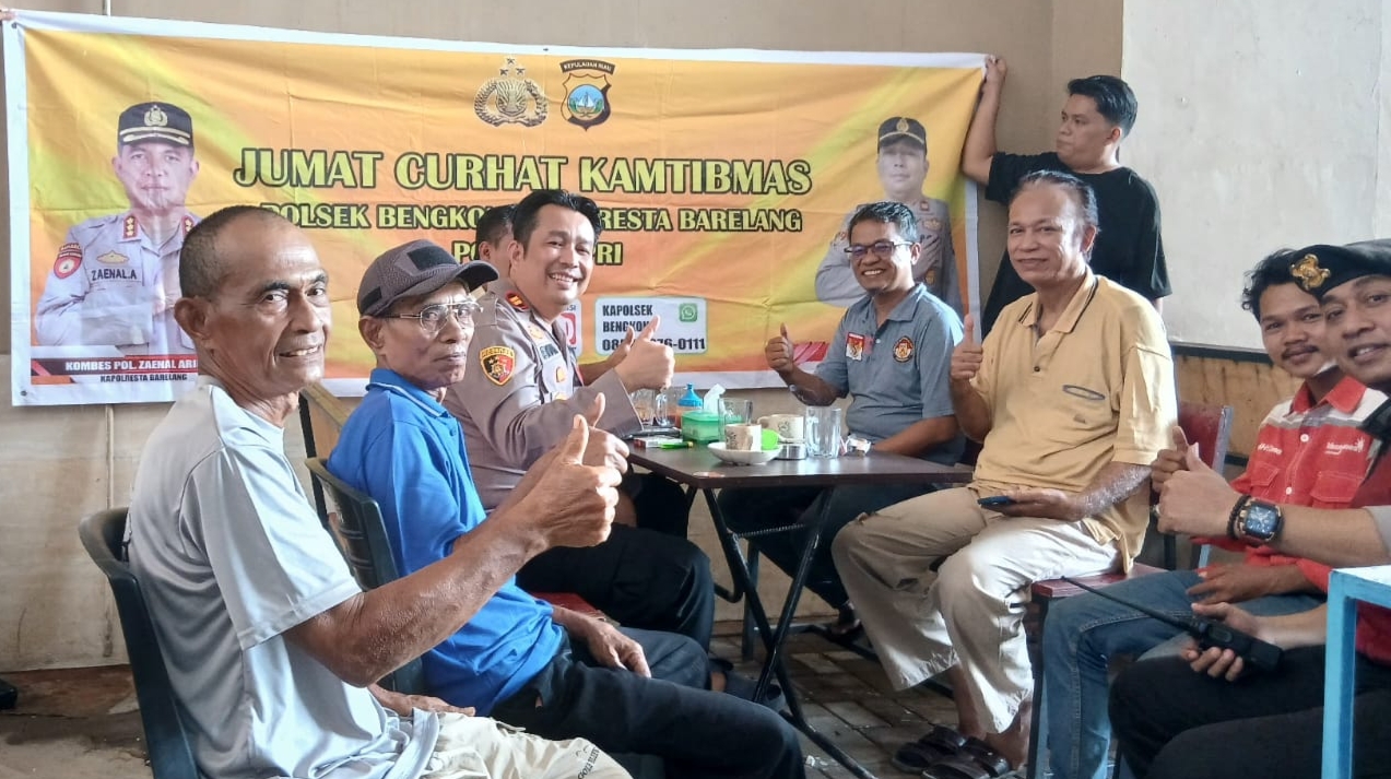 Jumat Curhat, Duduk Santai Polisi di Polsek Bengkong Dengar Curhatan Warga soal Ragam Masalah