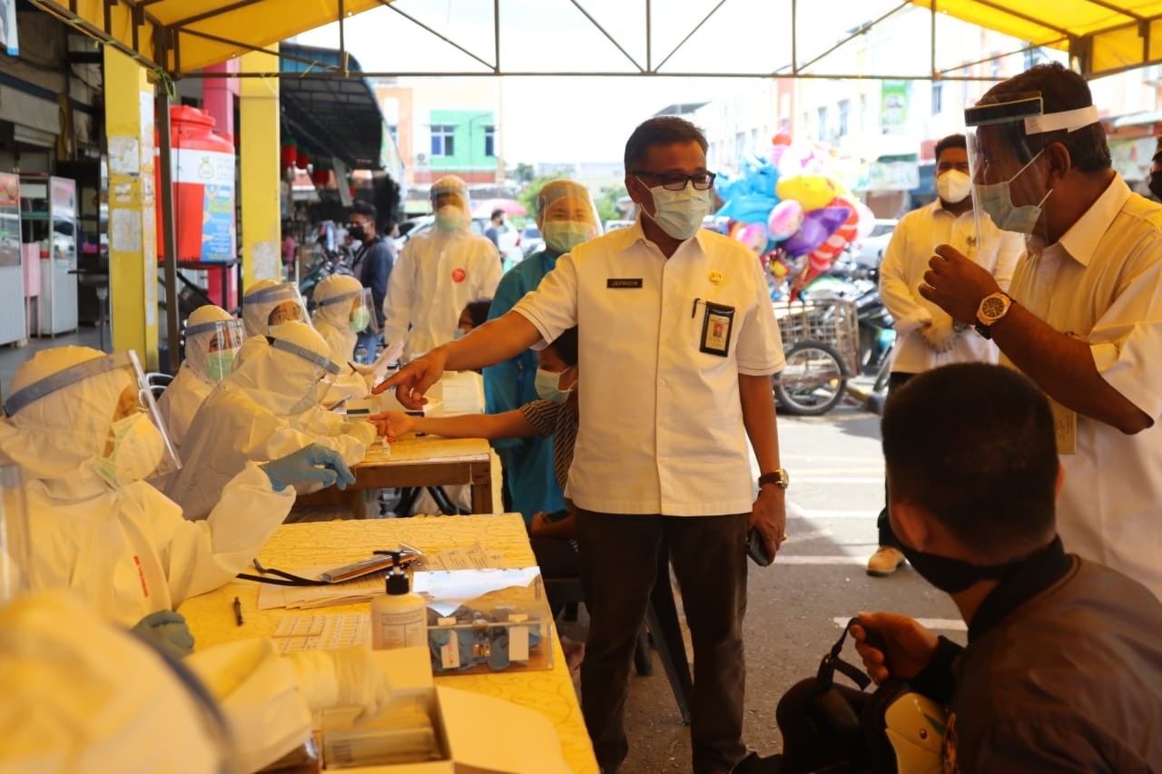 Sekda Kota Batam Apresiasi Rapid Tes di Cahaya Garden