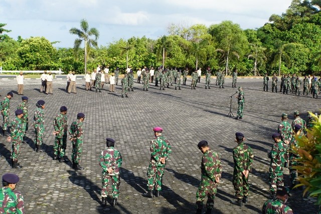Asintel Danlantamal IV Berikan Pengarahan kepada Prajurit dan PNS