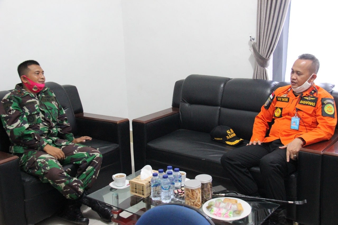 Komandan Yonmarhanlan IV, Terima Kunjungan dari Kakan SAR TPI