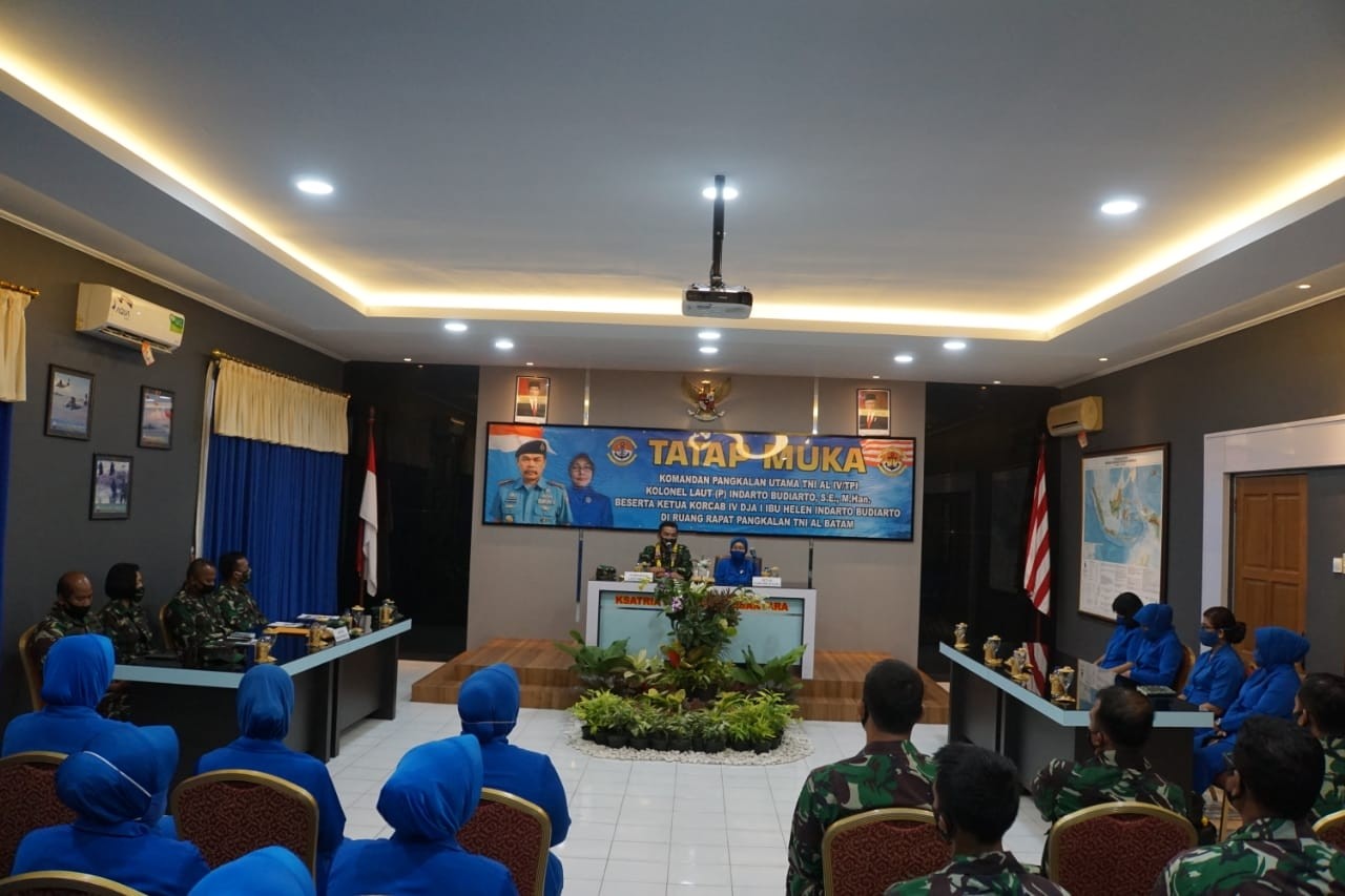Danlantamal IV Bersama Ketua Korcab IV DJA I Kunker ke Lanal Batam, Cek Kesiapan Personil